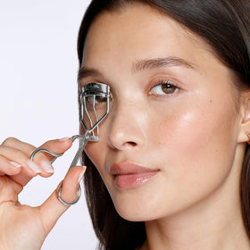 Close-up of Tweezerman Classic Eyelash Curler silicone pad