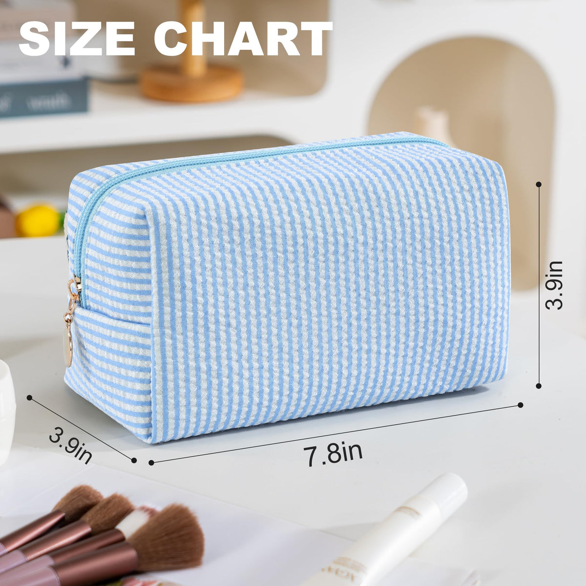 Close-up of UUYUUY makeup bag zipper and fabric
