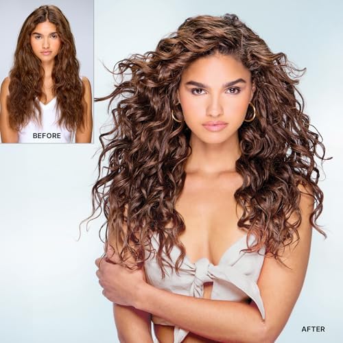 COLOR WOW Dream Coat for Curly Hair spray nozzle close-up