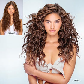 COLOR WOW Dream Coat for Curly Hair spray nozzle close-up