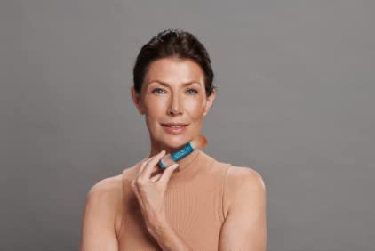 Colorescience Total Protection Brush-On Shield Bronze SPF 50 texture on skin