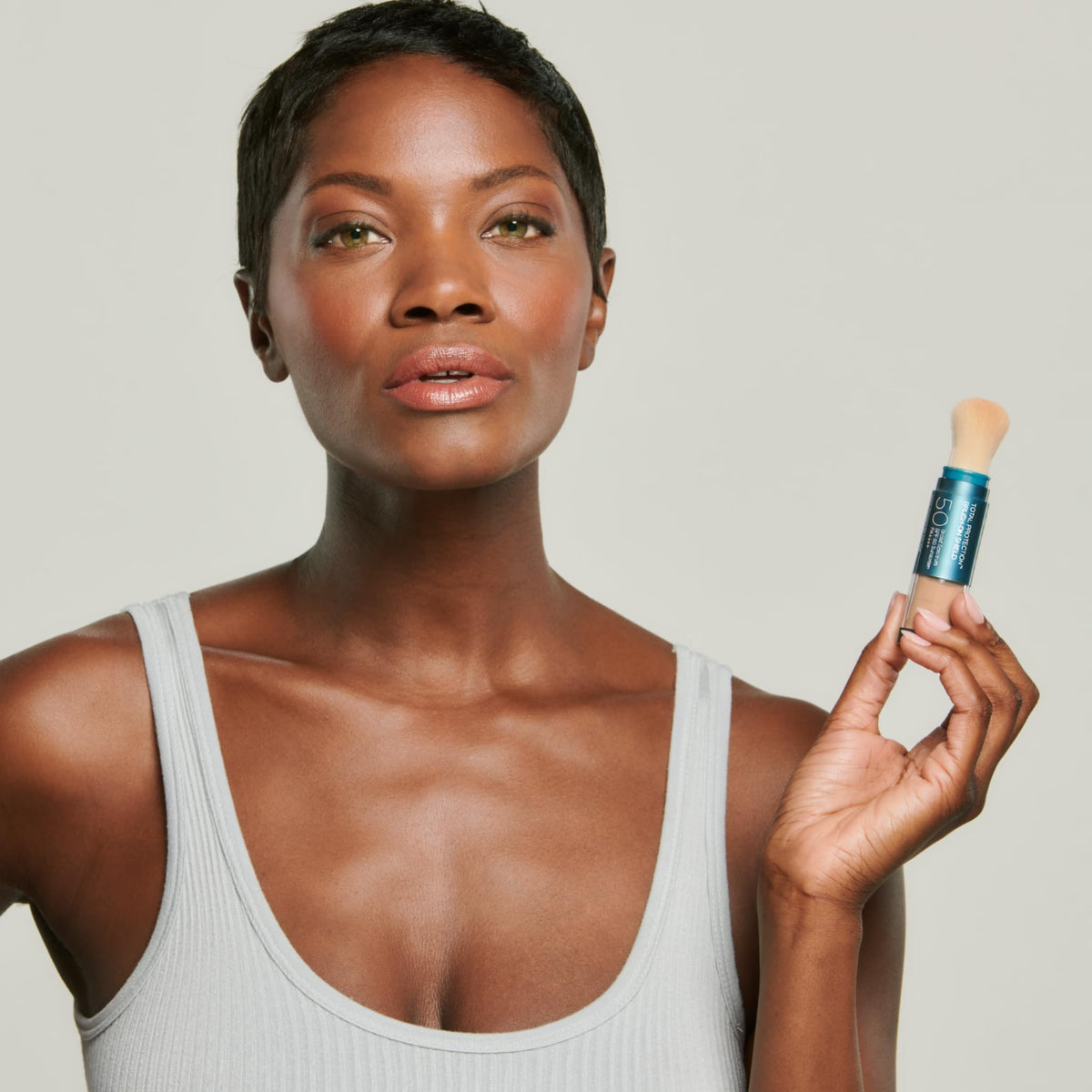 Colorescience Total Protection Brush-On Shield SPF 50, Deep side view