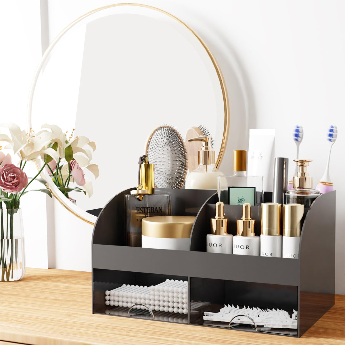 COMFYROOM Makeup Organizer top view displaying storage sections
