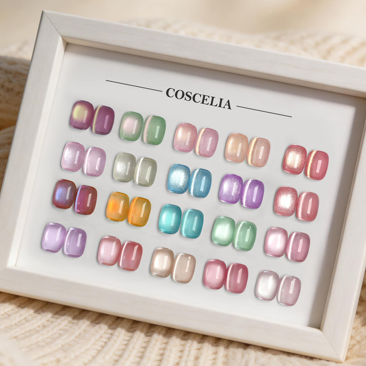 COSCELIA Cat Eye Gel Nail Polish application on nails
