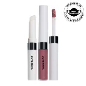 COVERGIRL Outlast All-Day Lip Color 545 Naturalast topcoat application