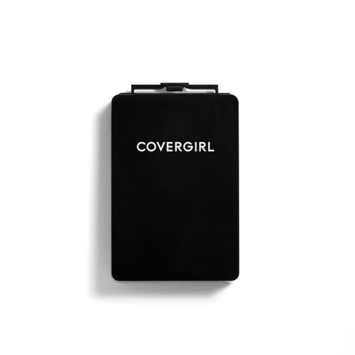 COVERGIRL Outlast All-Day Ultimate Finish Foundation Natural Beige sponge applicator