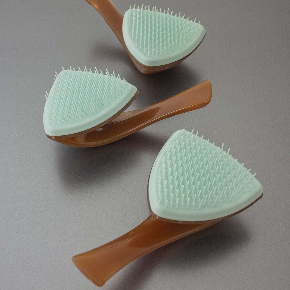 Cricket Ultra Smooth Detangling Brush showing staggered bristles