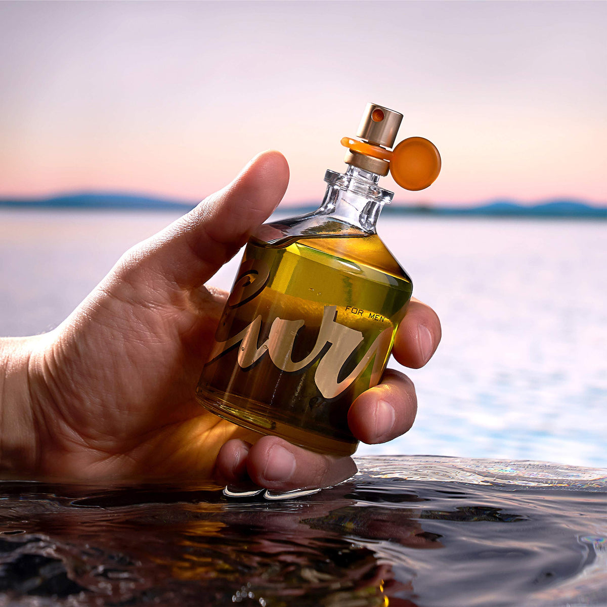 Curve for Men Cologne spray application demonstration
