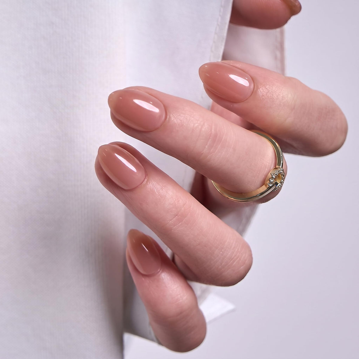 CurvLife Extra Short Almond Press On Nails packaging