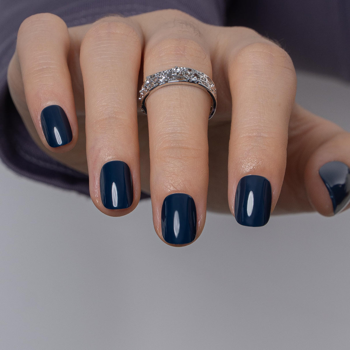 CurvLife Extra Short Square Press On Nails black with adhesive tabs