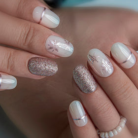 CurvLife Glitter Press On Nails showing various sizes for custom fit