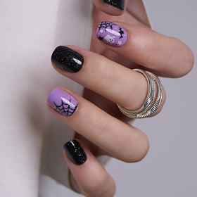 CurvLife press on nails in a lifestyle setting