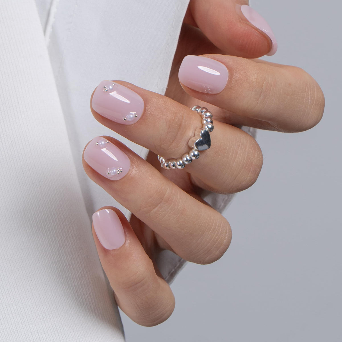 CurvLife press on nails kit including adhesive tabs and nail glue