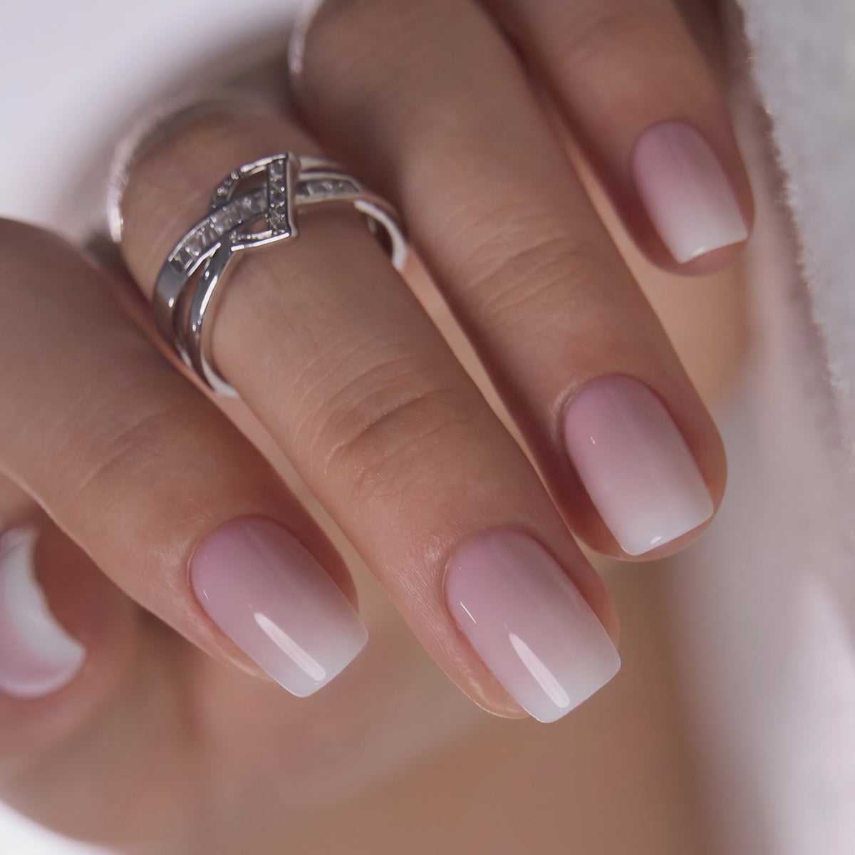 CurvLife press on nails kit with nail glue and adhesive tabs