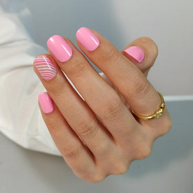 CurvLife press on nails packaging with included accessories