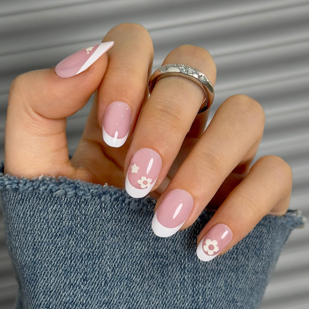 CurvLife Short Oval French Tip Press On Nails Pure Bloom White packaging
