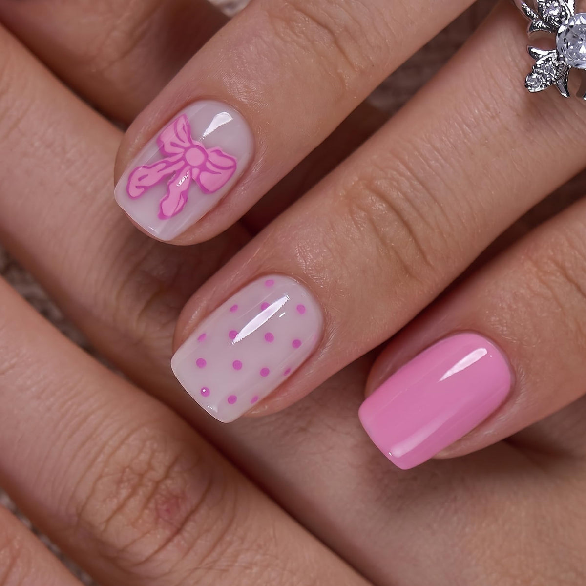 CurvLife Short Square Bow Design Press On Nails close-up