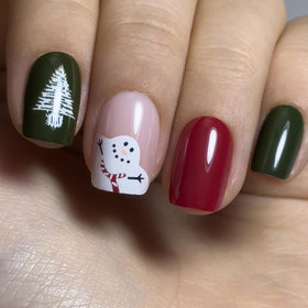 CurvLife Short Square Christmas Press On Nails in storage box with accessories