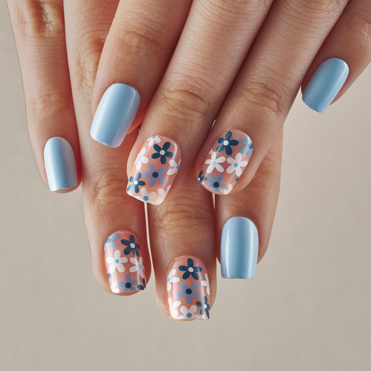 CurvLife Short Square Floral Press On Nails Azure Bloom Blue close-up detail