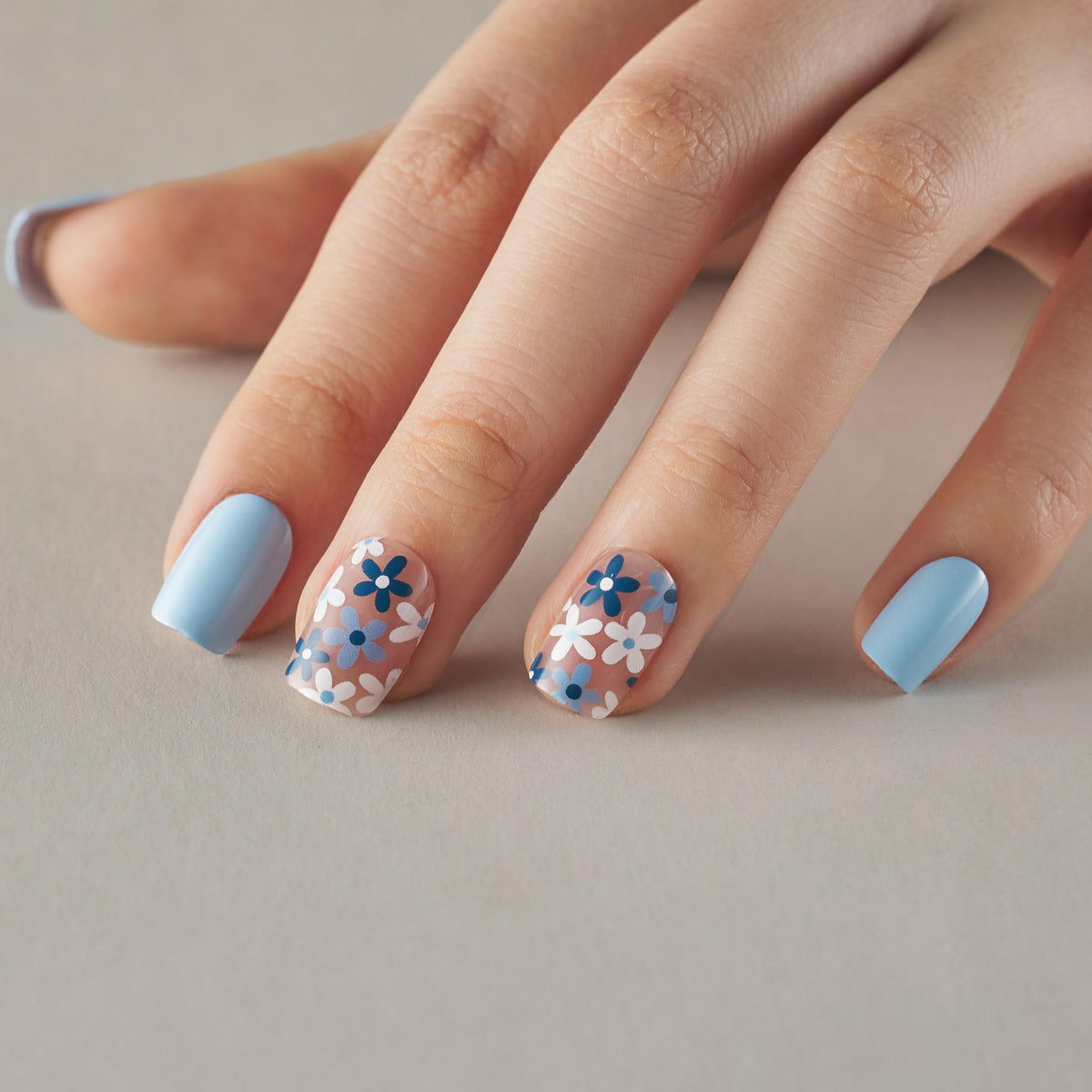 CurvLife Short Square Floral Press On Nails Azure Bloom Blue with accessories
