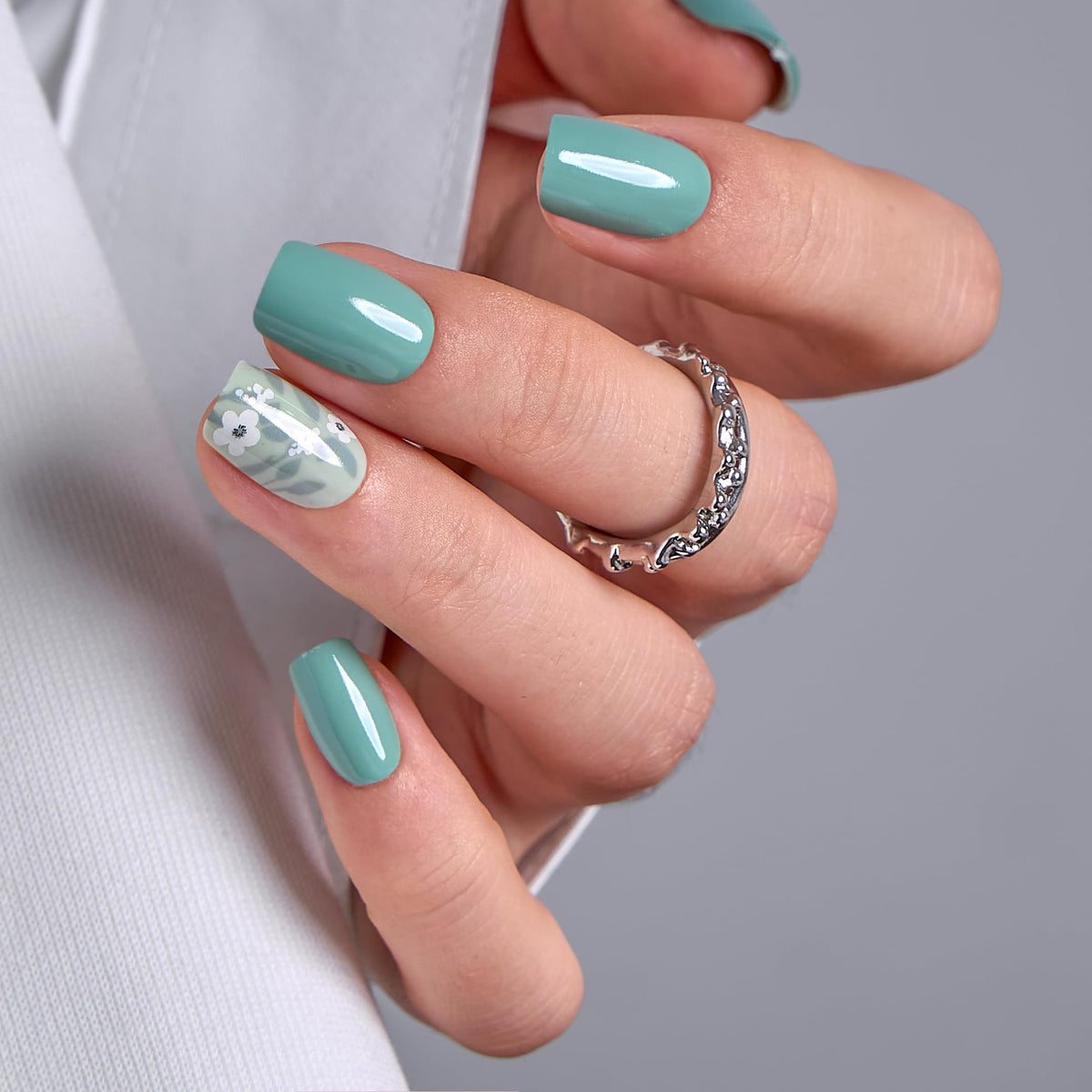 CurvLife Short Square Floral Press On Nails in Bloom Green front view
