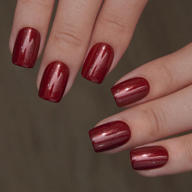 CurvLife Short Square Glitter Press On Nails, showing various sizes in storage box