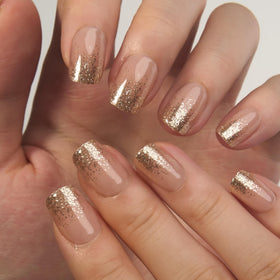 CurvLife Short Square Press On Nails Fluid Gold close-up of patterns