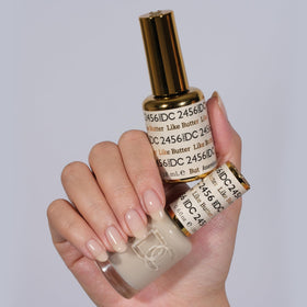 DAISY DND Gel Nail Polish and Lacquer bottles side view