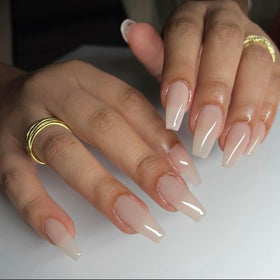 DAISY DND Gel Polish Set showing both gel and lacquer bottles