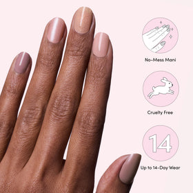 Dashing Diva nail file and prep pad included in the kit