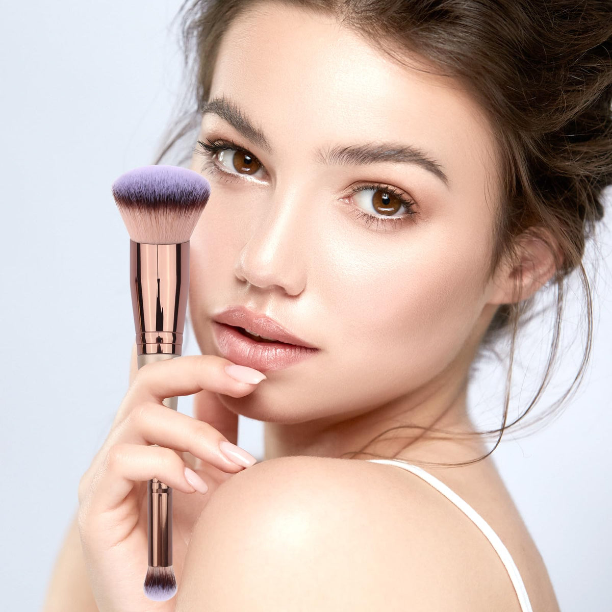 Daubigny Dual-ended Brush showing concealer end