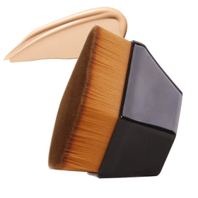 Daubigny Foundation Brush front view with unique iron-type design