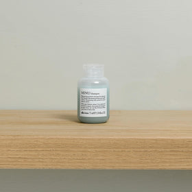 Davines MINU Shampoo 93g side view showing packaging details