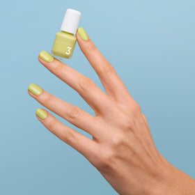 Dazzle Dry Artisan mini lacquer bottle