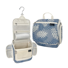 DD D&D Wanderlust Hanging Travel Toiletry Bag front view with compartments