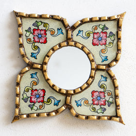 DecorContreras mirror in a modern dining room setting