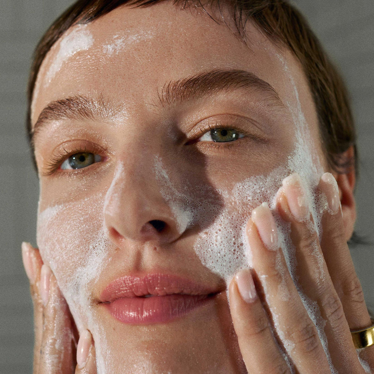 Dermalogica Daily Microfoliant in bathroom setting