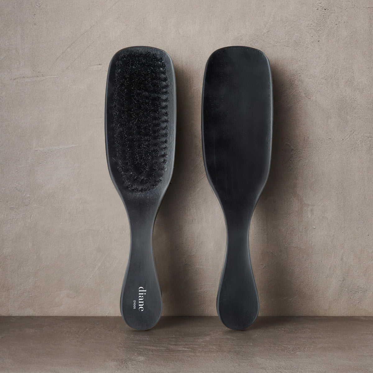 Diane Boar Curved Wave Brush back view highlighting bristle arrangement