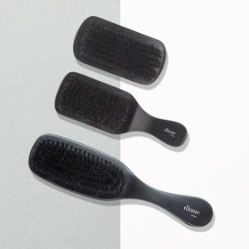 Diane Boar Curved Wave Brush packaging display