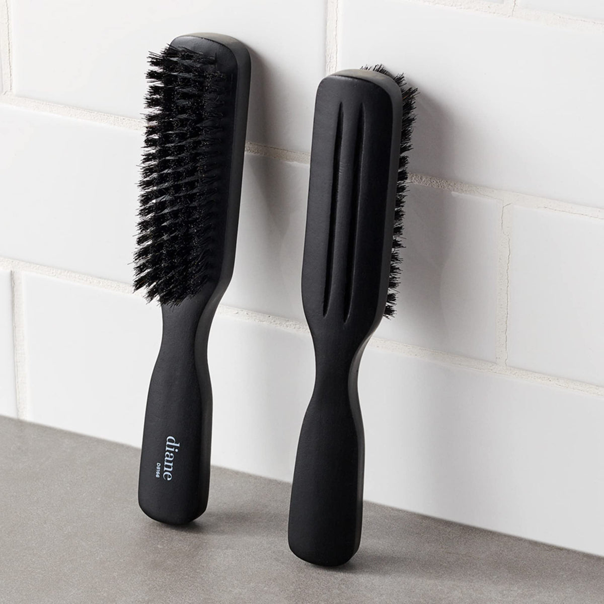 Diane Styling Brush packaging display