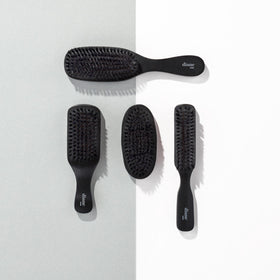 Diane Styling Brush with wooden handle and UV coating