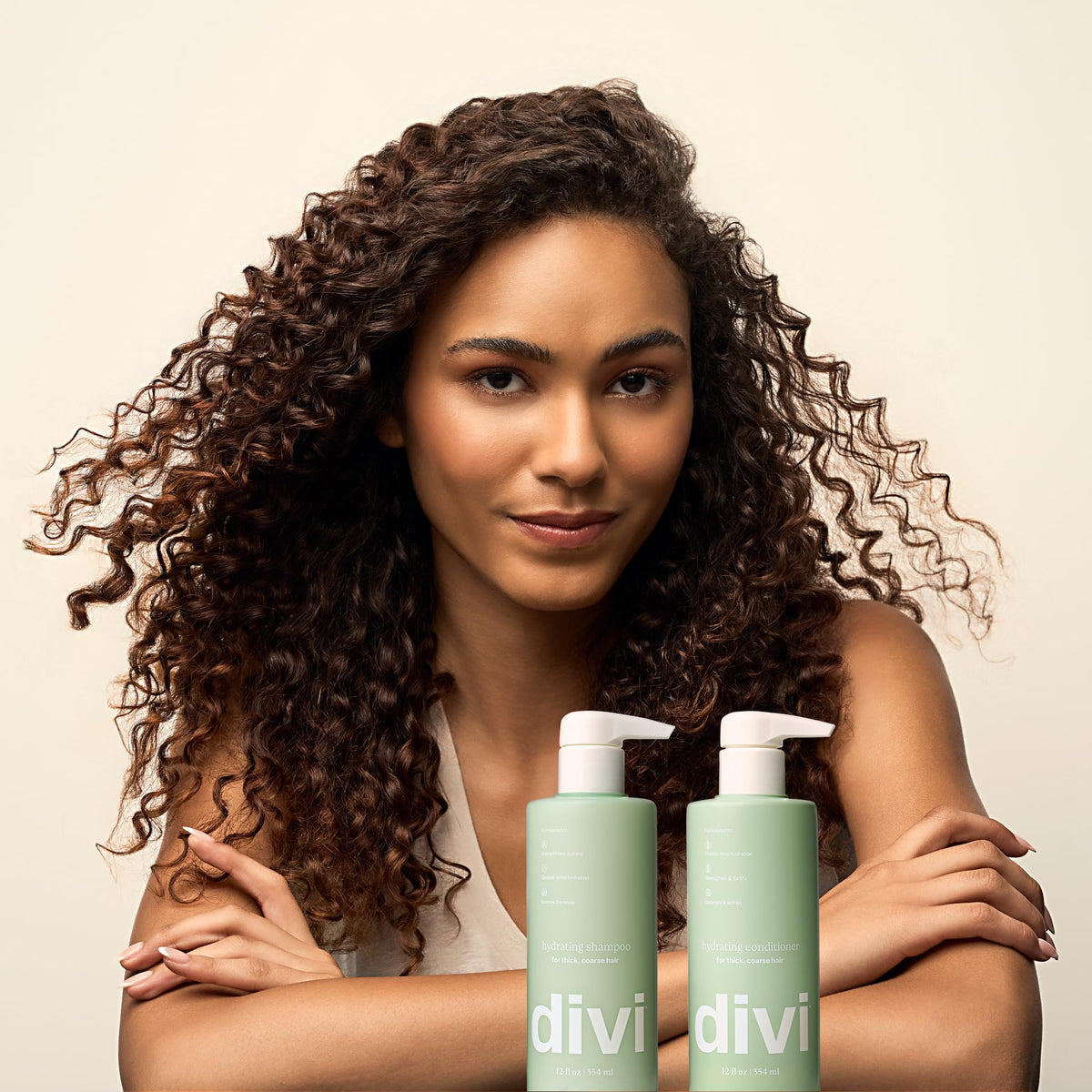 Divi Hydrating Shampoo bottle back view