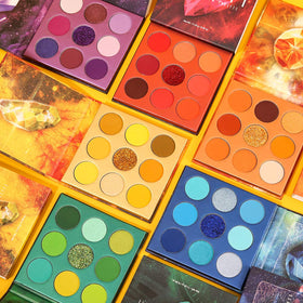 docolor eyeshadow palette featuring a variety of looks