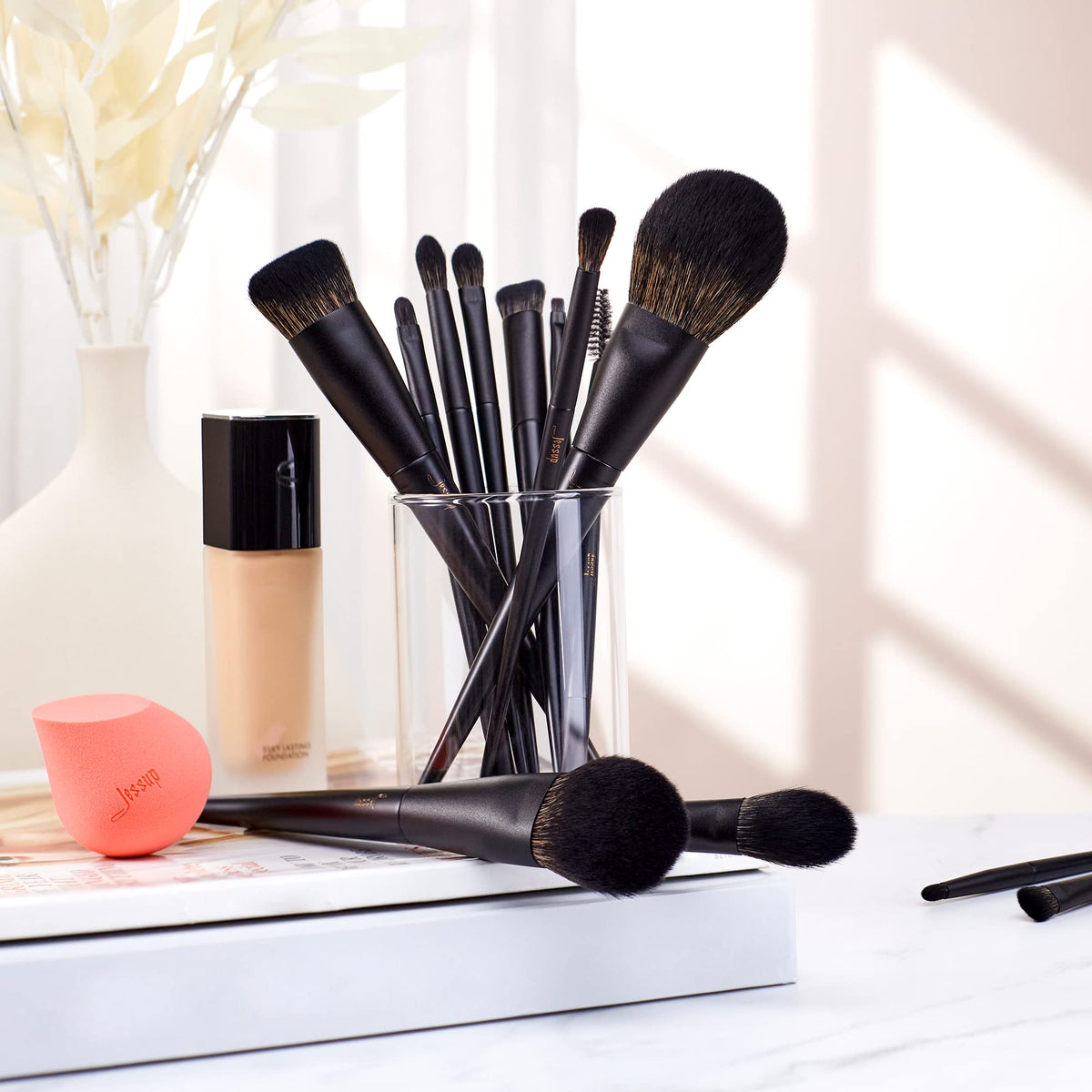 Dome blending brush from Jessup makeup brushes collection