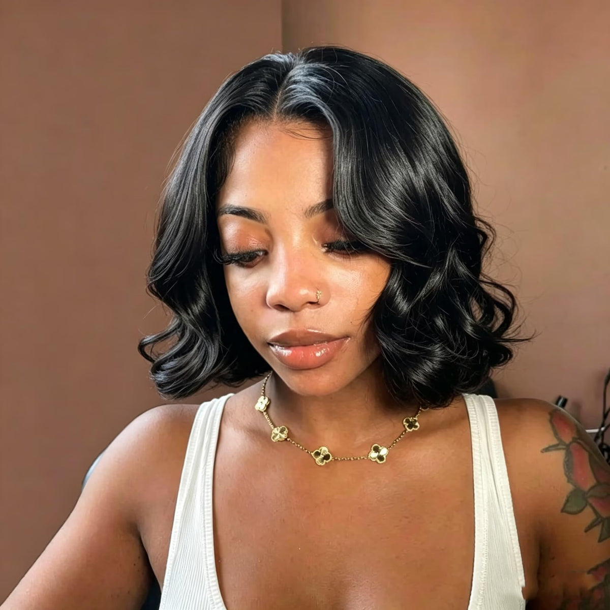 Douyin 12-inch body wave bob wig front view