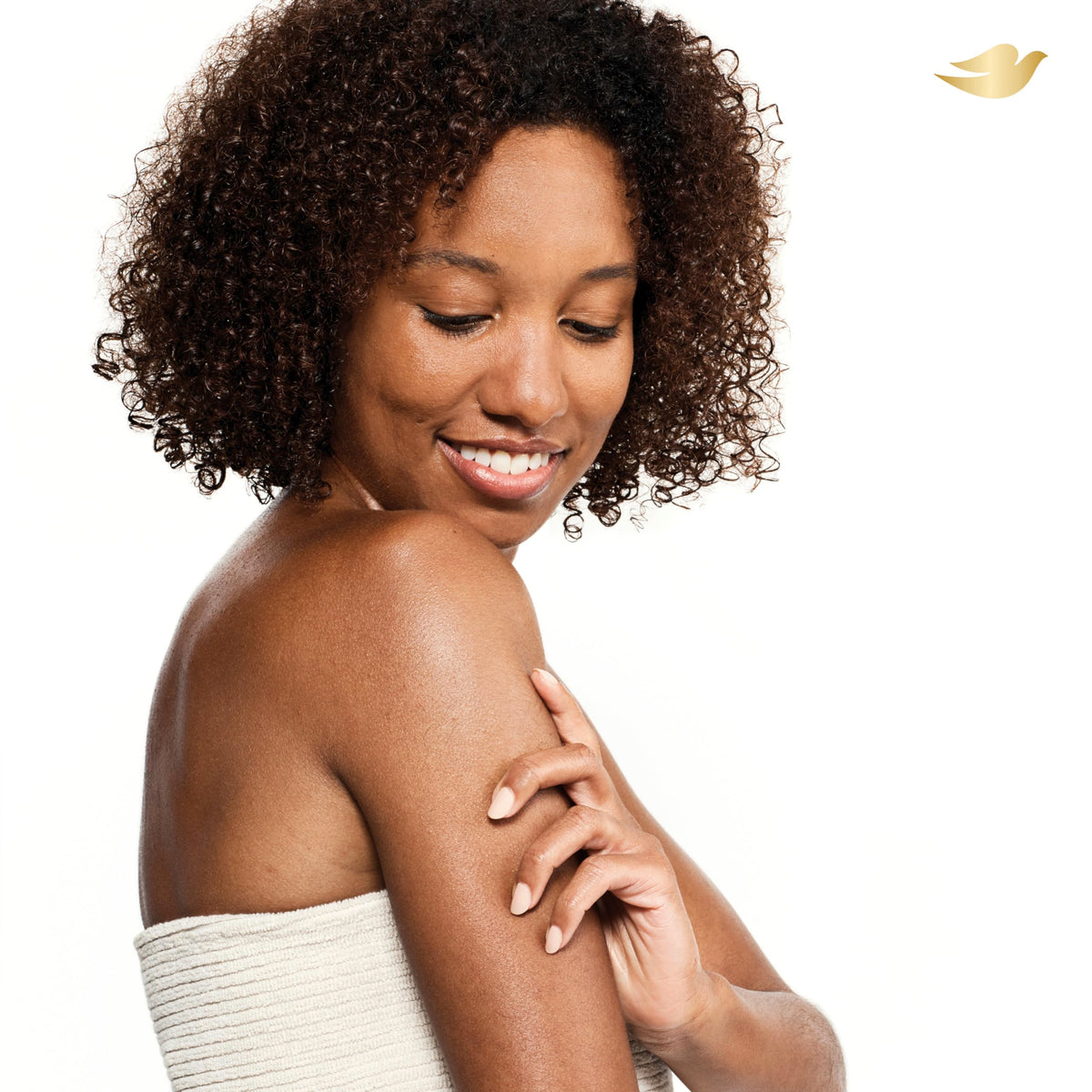 Dove Instant Foaming Body Wash with natural ingredients