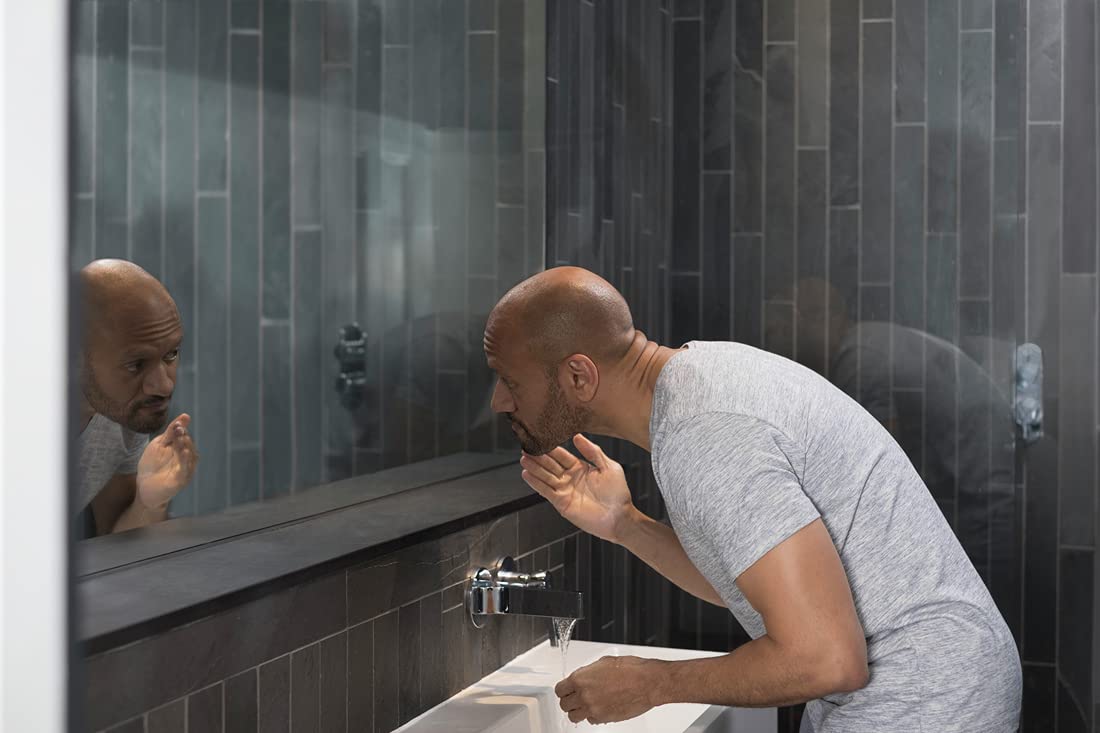 DOVE MEN + CARE Hydrate Plus Face Wash lifestyle scene