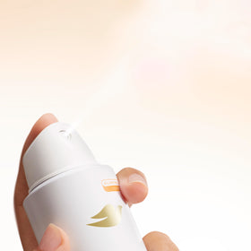 Dove Whole Body Deodorant Cooling Spray Peach & White Tea 150g lifestyle scene