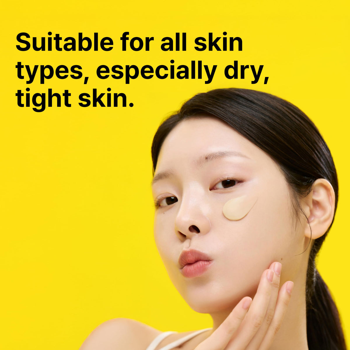 Dr.Jart+ Ceramidin Skin Barrier Moisturizer in bathroom setting