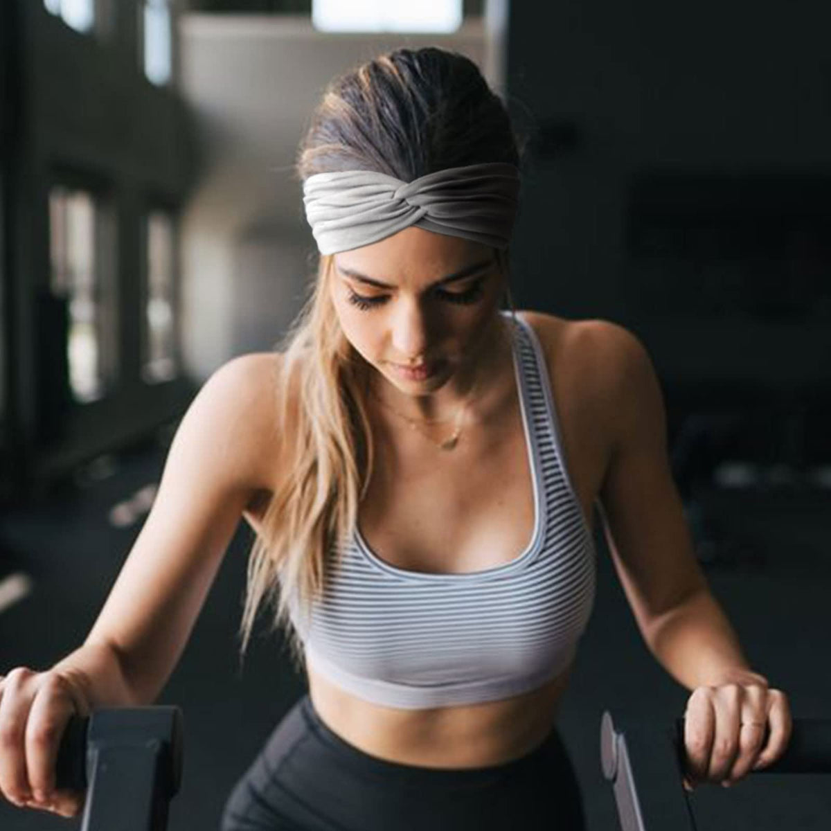 DRESHOW Turban Headband in use during workout